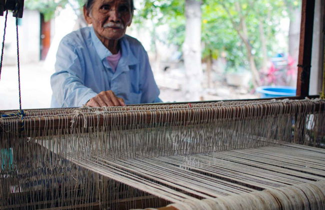 Tule & Teotitlán del Valle Day Trip + Mezcal Distillery - Foto 9