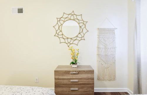 Dapper Digs - King Bed - Long Term Stays - Duke - Foto 20