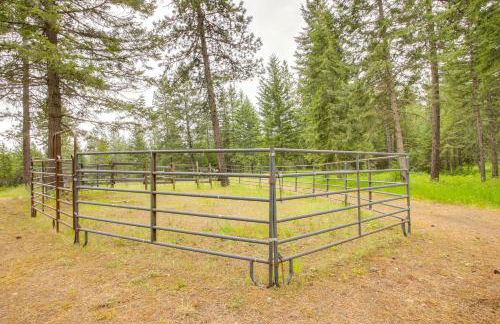 10 Mi to Silverwood Secluded Getaway! - Foto 34