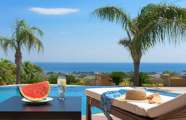 Quinn Hill Luxury Villa - Photo 18