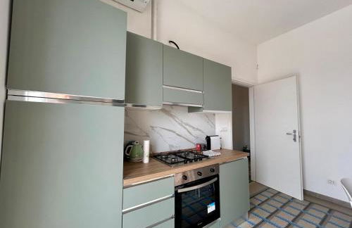 Ampio appartamento fino a 6 persone sulle colline della Spezia, vista panoramica sul Golfo - 10 minuti dal centro città 16 da Sarzana e Lerici - Photo 2