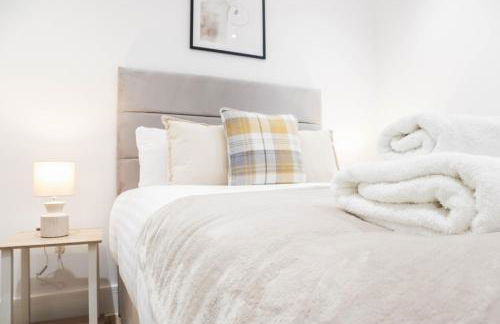 The Dashwood Suite - 2BR Modern Apt with Stylish Design Decor, Free Secure Underground Parking & 50" Smart TV - Foto 16