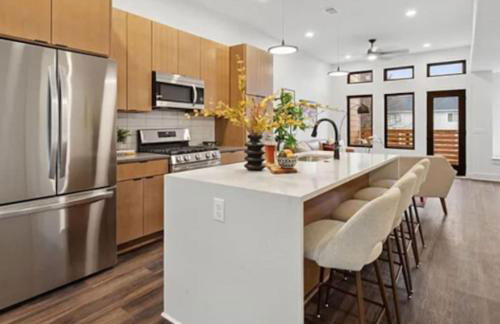 Great location to downtown Detroit and HFHS - Foto 2