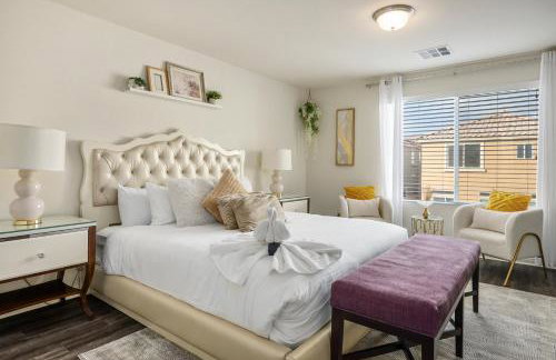 Relaxing Vegas Stay with BBQ & Games - Foto 44