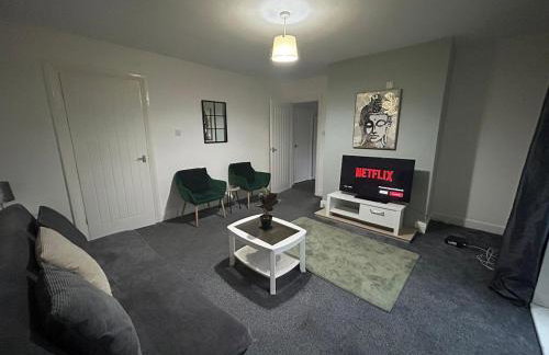 Contractor Friendly Spacious 3 Bed With Private Parking - Foto 27