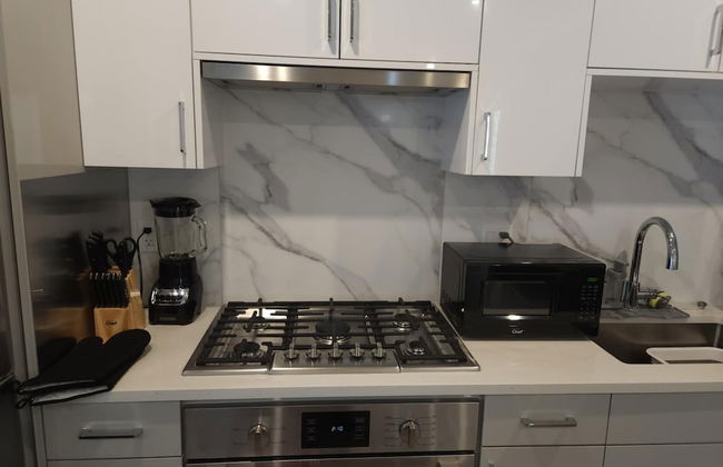 Signature Airport Proximity suite - Photo 6