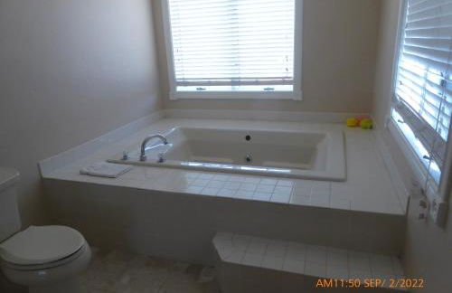 Mansion on the Hill let 4 Rooms, 5th cost extra - Foto 61