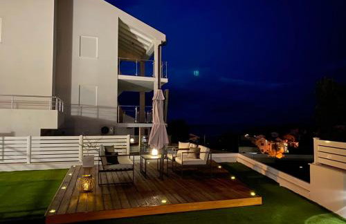 EllaVis Apartments - Photo 22