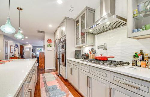 2 Mi to Duke and Dtwn Durham Modern Home with Patio! - Foto 9