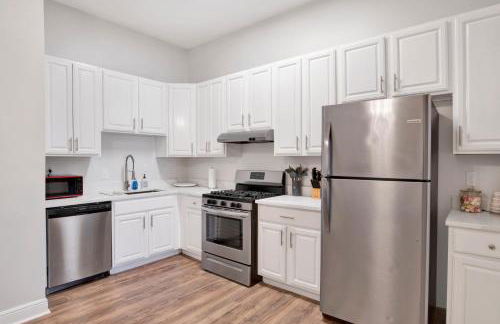 Stars on State in the Heart of Downtown Historic District - Foto 3