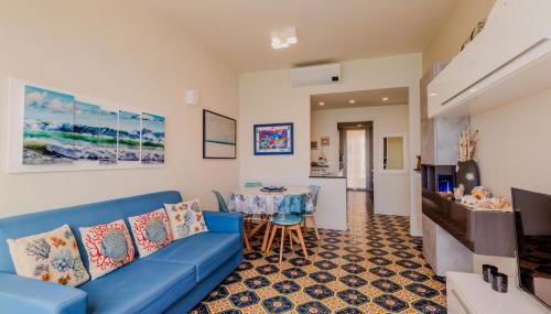 Villa Liliana - Sirena - Trilocale Elegante con Balcone Vista Mare - Accesso Diretto alla Spiaggia - Foto 2