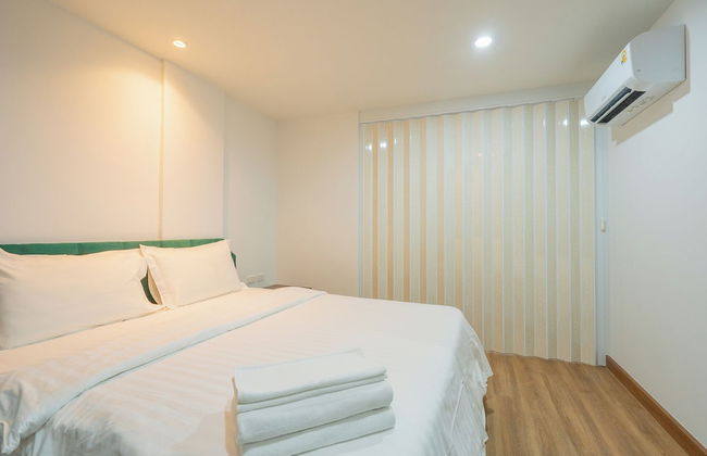 PSJ Penthouse - Photo 18