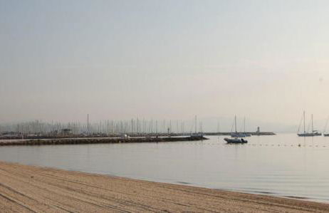 Port Hyeres Duplex plein Sud 200 M2 et 100 M2 de terrasse - Foto 27