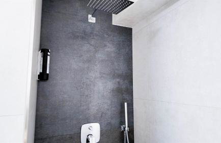 ALFA Stuttgart Mikro-Apartment 2 Betten Küche Bad l SmartTV WIFI l Porsche & Bosch l 2 Beds Kitchen Bath BS21A1 - Foto 9