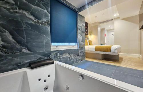 NOX Earls Court - Photo 12
