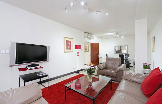 Baker Street Suites - Photo 74