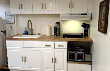 Elegant Garden Suite Minutes Walk to Union Market and NoMa Metro - Foto 9