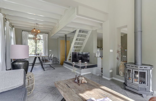 Luxury Villa in De Pier With Sauna - Photo 10