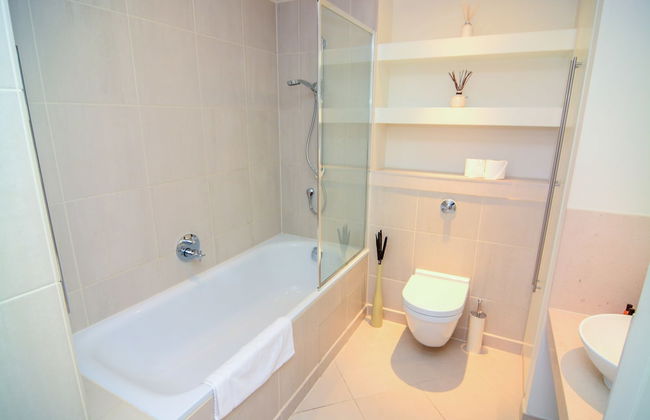 Canary Wharf - Corporate Riverside Apartments - Photo 22