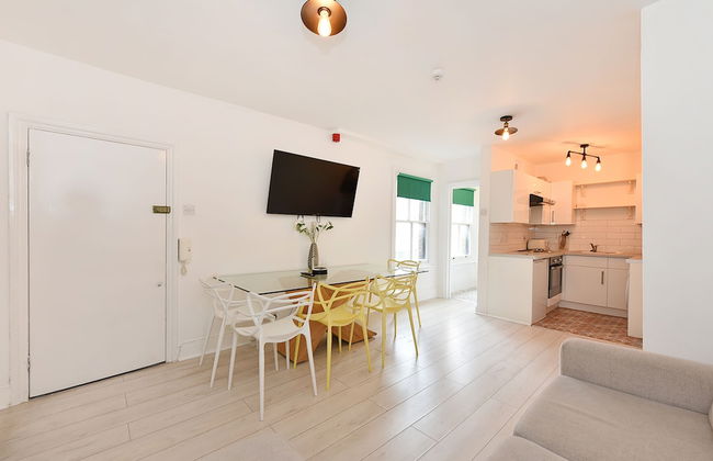 Bond Street Apartments - Photo 8