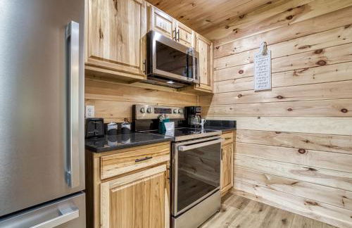 Ivy's Cottage, Pickleball Court, Creek, WIFI, Mountain Views, Starting at 50" - Foto 9