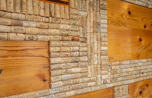 Romantic Historic Inn Suite with Mountain Views in Luray, Virginia - Foto 8