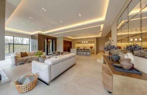 Brook Bottom Farm luxury apartments and Farmhouse - Photo 13