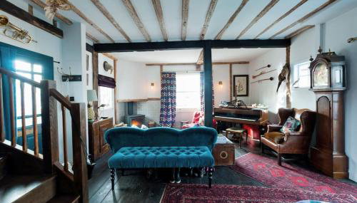 Charming Tudor riverside house - Foto 1