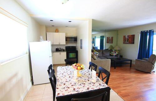 Sunny Isles Apartments by MiaRentals - Photo 12