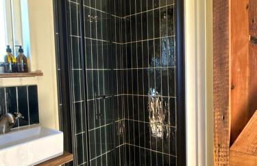 'Russet' Hut on fruit farm - Foto 5