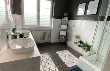 Apartment City Süd- 5 Zimmer_15 Personen _ Komplett_eingerichtet - Foto 10