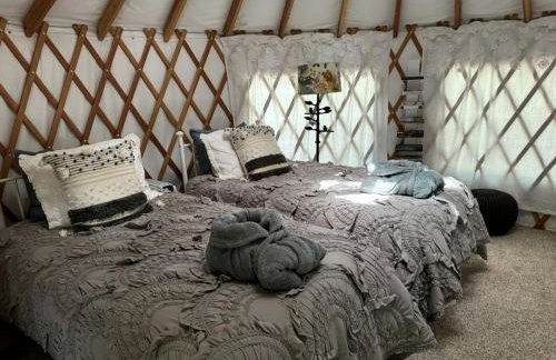 Chic Woodland Yurt Rental on a Wellness Ranch in Southern California - Foto 15