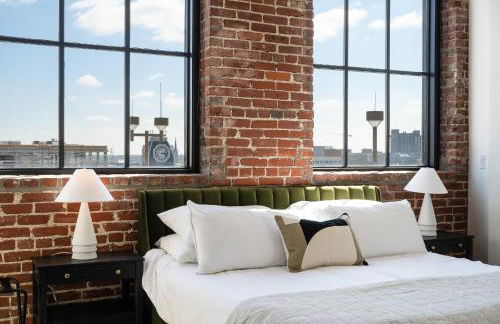 Top Floor Penthouse at the Historic Levy Building - Foto 20