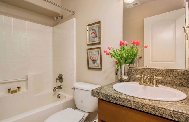 Moonlight by Avantstay Modern Home w/ Views & Direct Access to Rockaway Beach - Foto 14