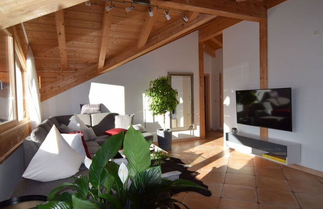 Pleasant Holiday Home With View - Foto 17