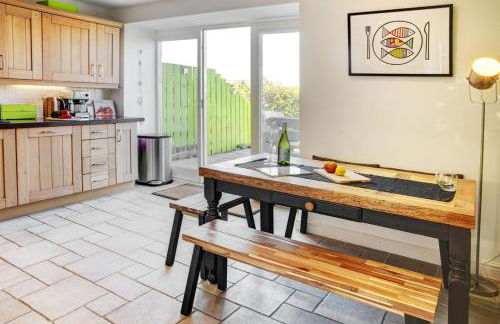 The Apple Store - Photo 26