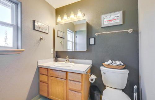 Yard Space with Fire Pit Kenai Getaway! - Foto 16