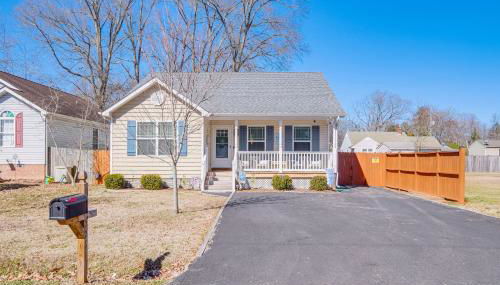 1 Mi to Colonial Beach Boardwalk Home with Fire Pit - Foto 2