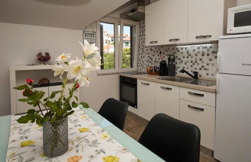 Kaprije apartmani Tina i Ena - Foto 28