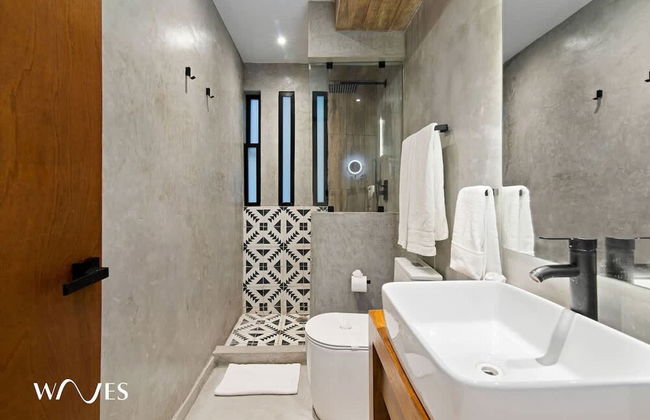 Ocean Breeze Loft Steps Away From Hotel Zone - Photo 17