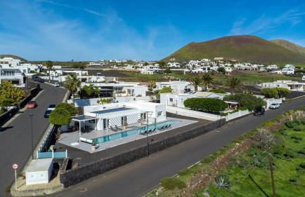 Casa Conil with a private 25 meter heated pool - Foto 8