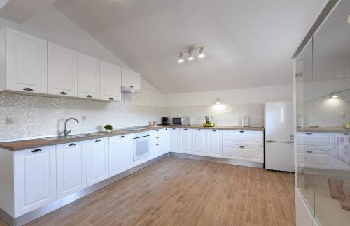 Apartman Magas with private pool - Photo 10