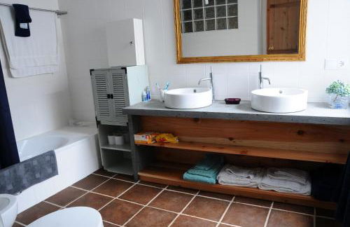 Casas das Portas do Mar e das Portas do Sol - Photo 29