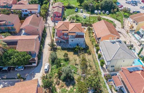 Donna's Luxury home in Kassiopi with Pool 300m to Sea - Photo 41
