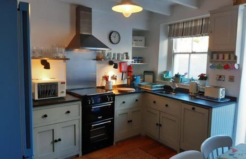 Corvus - Beautiful cottage half a mile from Mousehole - Photo 19