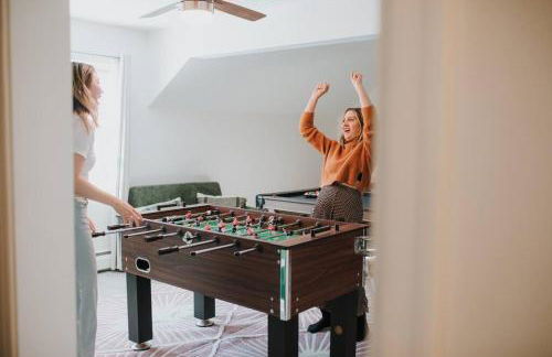 Boho Haven Hideaway - Walk to Pool,Theater,Arcades, Firepit, Lake Access - Foto 9