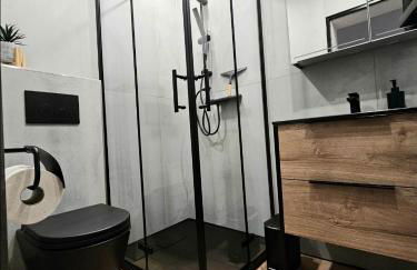 Gipfelpanorama Winterberg mit Berg- und Seeblick, Boxspringbett mit ausfahrbarem TV - Foto 17