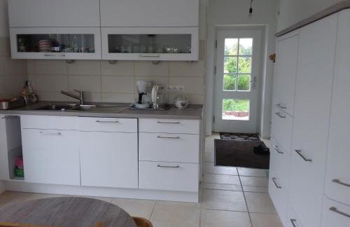 Haus Rosengarten- Ruhige Ferienwohnungen im Grünen - Foto 3