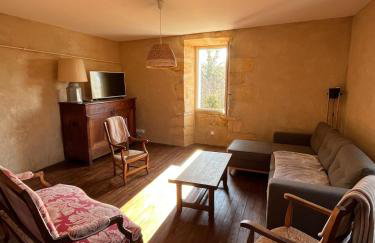 Maison charmante, piscine, boulodrome, calme, "Glycine" - Foto 2