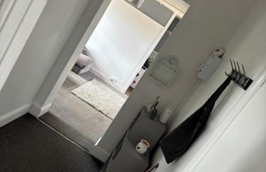 2 Bed Apartment Near Yeovil Hospital & Leonardo - Foto 24